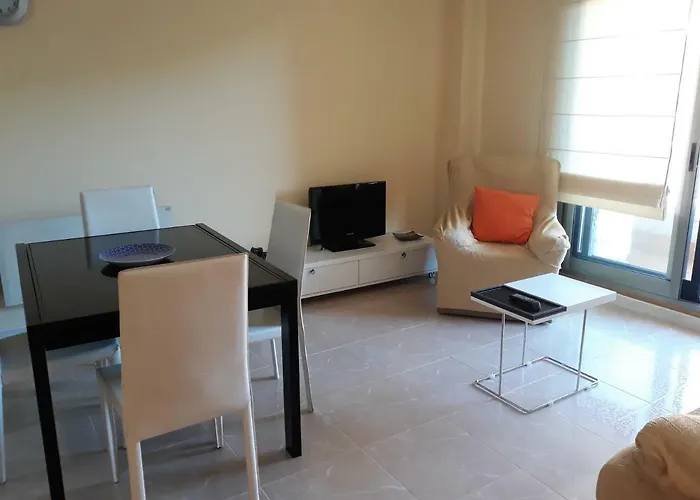 Piso De 3 En Διαμέρισμα *